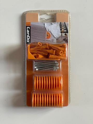 Clips pour plinthes - Cando - Kit 25 - Orange - Neuf, Enlèvement ou Envoi, Neuf, Autres matériaux, Plinthes