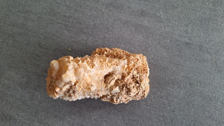 Bijzonder Kristal Geode / Mineralen Cluster - Unieke Natuurl, Verzamelen, Mineralen en Fossielen, Overige typen, Ophalen