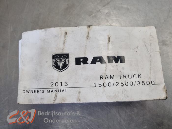 Livret d'instructions d'un Dodge RAM, Autos : Pièces & Accessoires, Autres pièces automobiles, Dodge, Utilisé, 3 mois de garantie