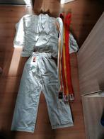 Kimono jas + broek maat 140 + 3 gordels