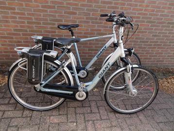 set in nieuw staat giant's 2025 een beurt gehad met lader beschikbaar voor biedingen