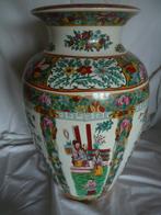 Vase chinois à décor de fleurs multicolores, Enlèvement ou Envoi