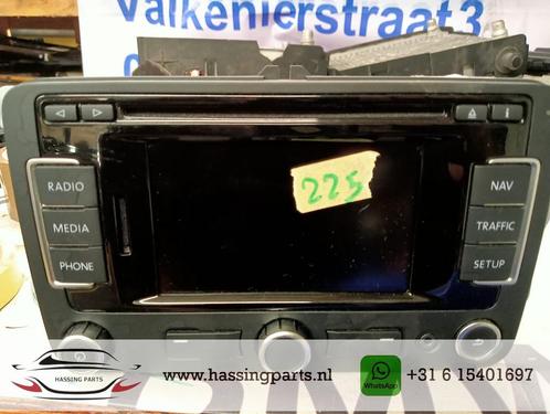 VW Golf Radio 3c0 035 270, Autos : Divers, Autoradios, Utilisé, Enlèvement ou Envoi