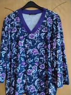Paarse blouse met bloemen, Ophalen