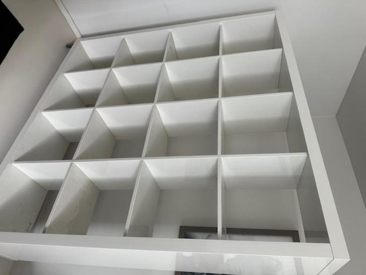 Boekenkast wit op wieltjes, Huis en Inrichting, Kasten | Boekenkasten, Zo goed als nieuw, 150 tot 200 cm, 150 tot 200 cm, 25 tot 50 cm