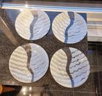4 vintage gekleurde Kosta Boda borden, Ophalen, Zo goed als nieuw, Glas, Bord(en)