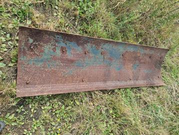 grondschuif, maïsschuif, sneeuwschuif beschikbaar voor biedingen