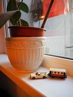 Vintage miniatuur auto met woonwagen, 1970s, Verzamelen, Ophalen of Verzenden, Huis en Inrichting