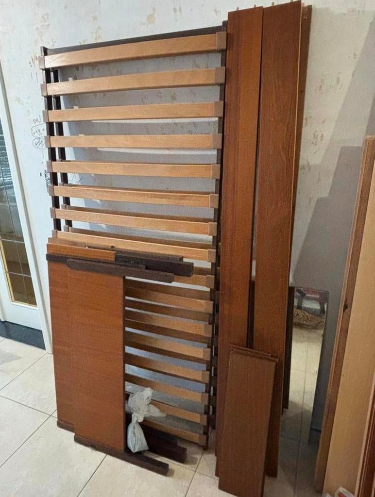 Bed + lattenbodem, Antiquités & Art, Antiquités | Meubles | Lits, Enlèvement