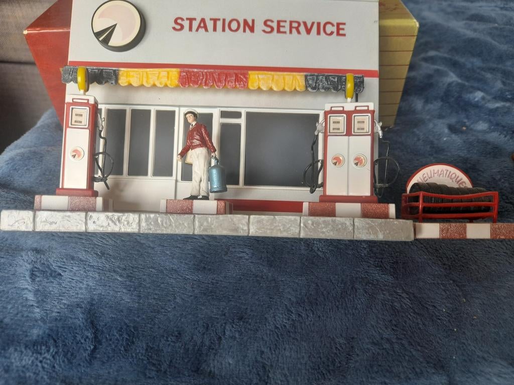 Miniatuur diorama vintage tankstation, Verzamelen, Ophalen of Verzenden, Zo goed als nieuw