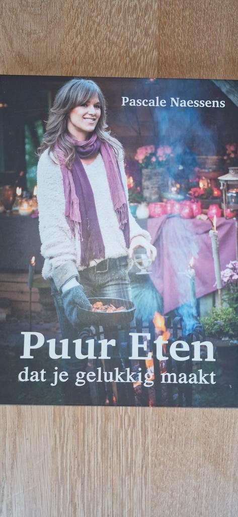 Pascale Naessens - Puur eten dat je gelukkig maakt, Boeken, Kookboeken, Ophalen