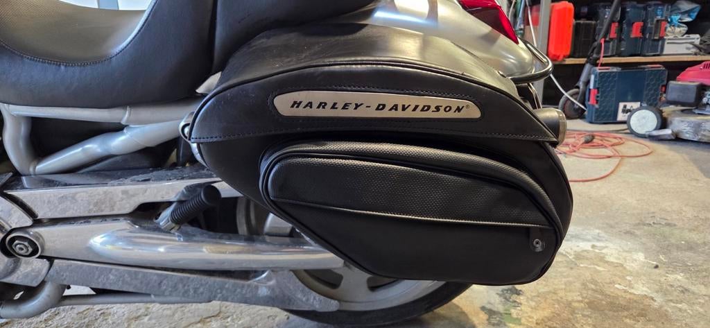 Harley davidson vrod zadel tassen., Motoren, Ophalen of Verzenden