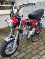 Honda dax 125 skyteam, Fietsen en Brommers, Ophalen