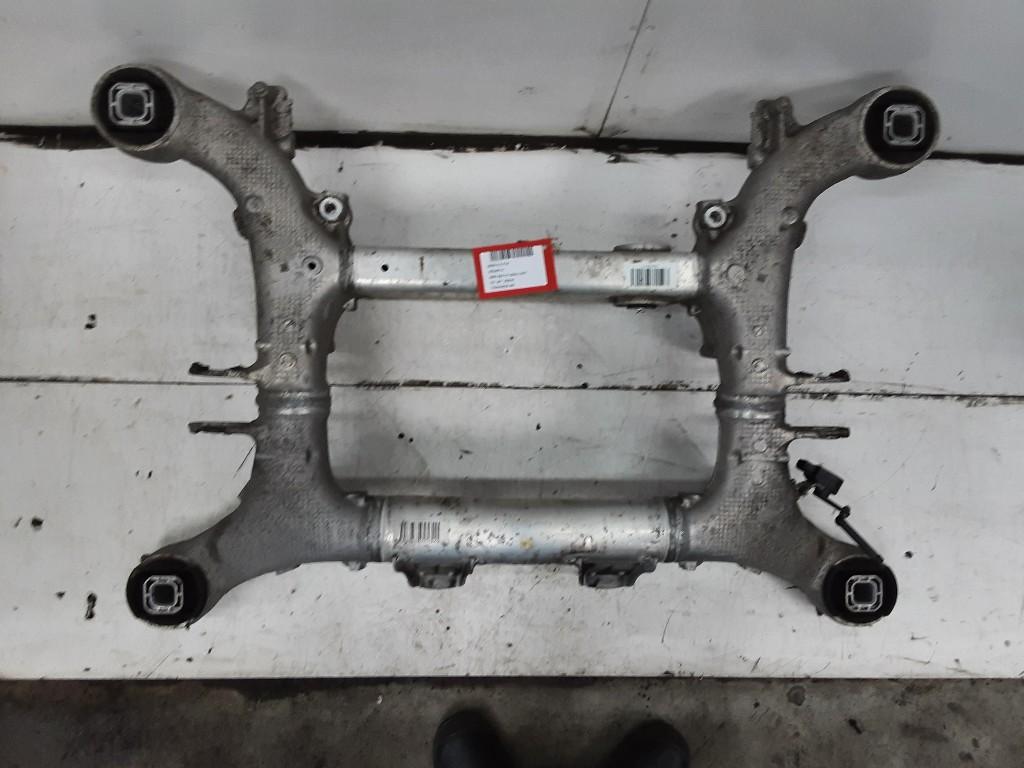 ACHTERBRUG BMW 5 serie (F10) (01-2009/10-2016) (6793803-01), Auto-onderdelen, Ophanging en Onderstel, BMW, Gebruikt