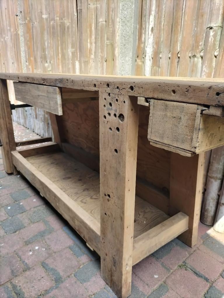 ancien établi en bois, Enlèvement