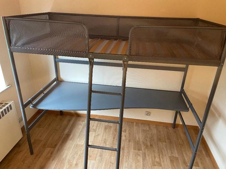 IKEA hoogslaper + bedlatten + bureau, Huis en Inrichting, Slaapkamer | Stapelbedden en Hoogslapers, Gebruikt, Hoogslaper, 90 cm