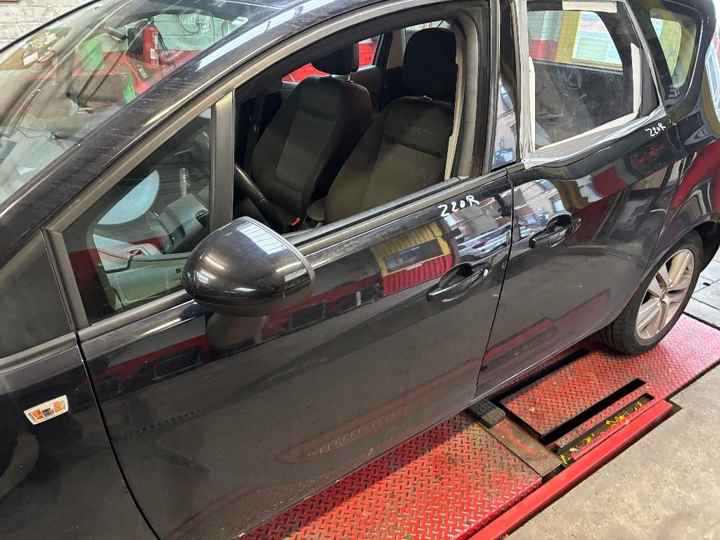 PORTIERE AVANT GAUCHE OPEL MERIVA B, Autos : Pièces & Accessoires, Carrosserie & Tôlerie, Porte, Opel, Avant, Gauche, Utilisé