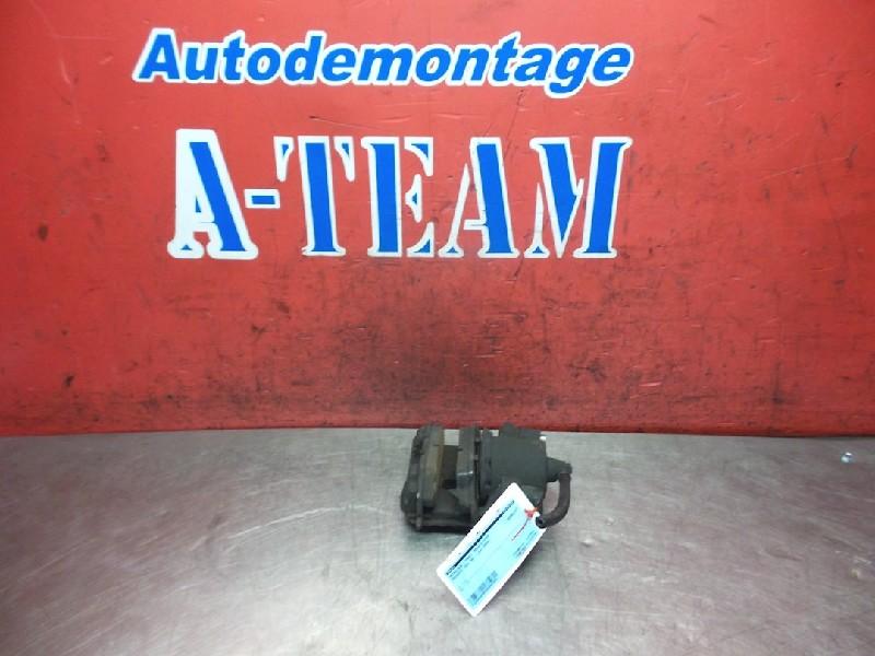 REMKLAUW RECHTS VOOR Peugeot 206 SW (2E / K), Gebruikt, Peugeot