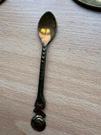 Cuillères et assiettes en métal doré avec bougeoir, Enlèvement ou Envoi