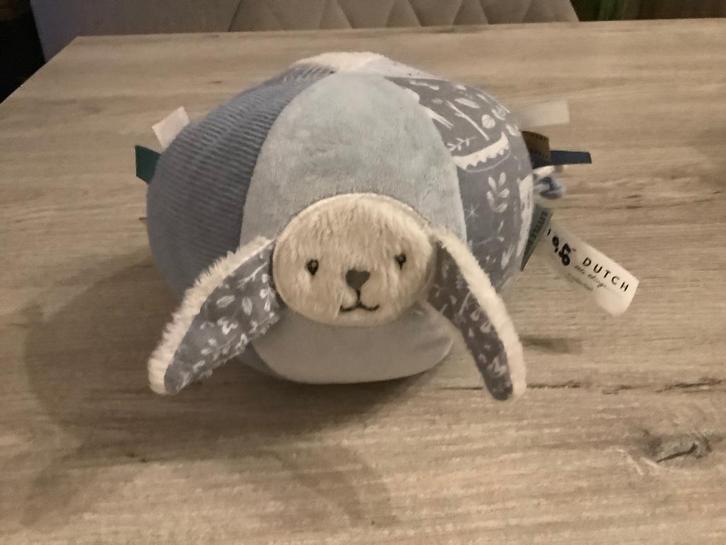 Ballon d'activités en peluche Baby Little Dutch, Enfants & Bébés, Jouets | Jouets de bébé, Comme neuf, Hochet, Enlèvement ou Envoi