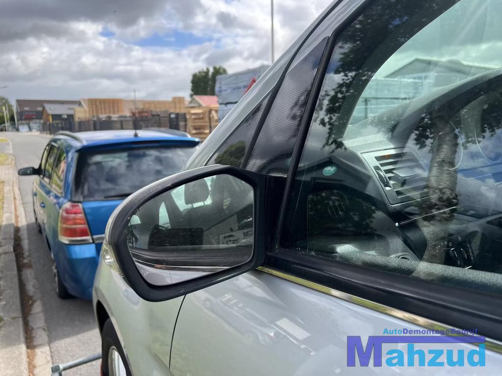 MERCEDES B KLASSE W245 ZILVER 761 links spiegel 2005-2011, Auto-onderdelen, Gebruikt, Mercedes-Benz AG, Mercedes-Benz, Mercedesstrasse 120
70372  Stuttgart, DE