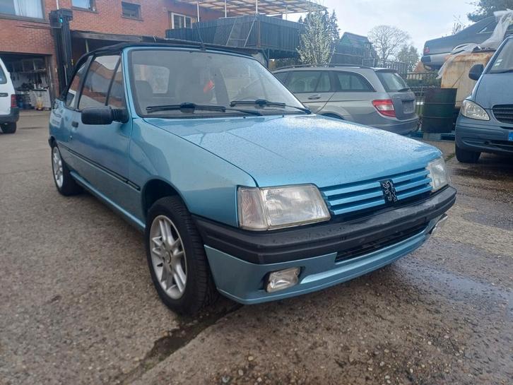 Peugeot 205 cabrio oldtimer, Auto's, Peugeot, Bedrijf, Benzine, Cabriolet, Ophalen
