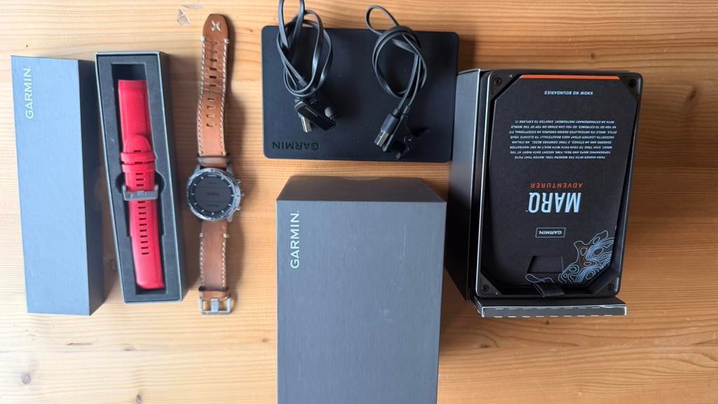 Garmin Marq Adventurer premium fiets- & multisporthorloge, Bijoux, Sacs & Beauté, Montres connectées, Enlèvement ou Envoi, Étanche