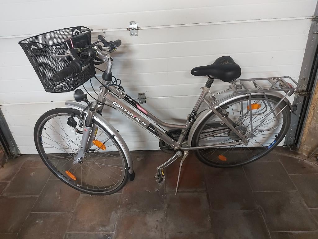 Velo dame, Enlèvement