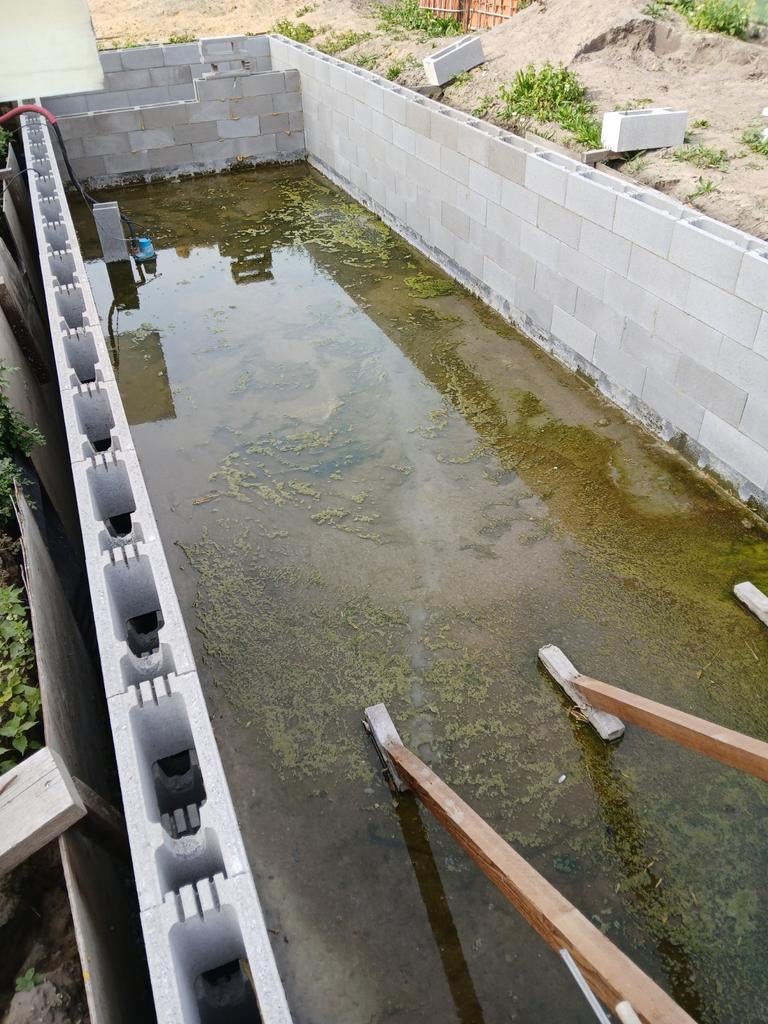 Betonblokken voor zwembad ,vijver, Enlèvement ou Envoi