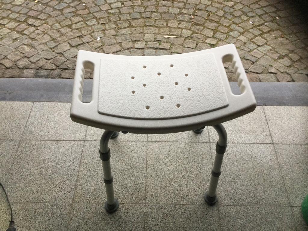 chaise de douche, Enlèvement ou Envoi, Comme neuf