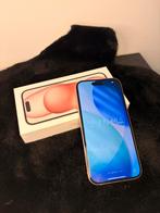 iPhone 15 pink 128 GB met 3 designer hoesjes, Télécoms, Téléphonie mobile | Apple iPhone, 128 GB, Enlèvement ou Envoi, Rose, Comme neuf