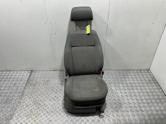 Stoel rechts van een Volkswagen Caddy (Caddy 04-), Auto-onderdelen, Interieur en Bekleding, Volkswagen, Gebruikt, 12 maanden garantie