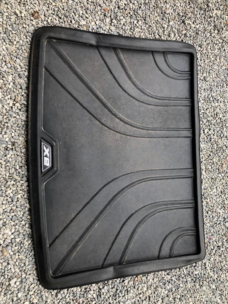 Rubbermatten en stoffen vloermatten voor BMW X2 (2018-205), Ophalen, Zo goed als nieuw
