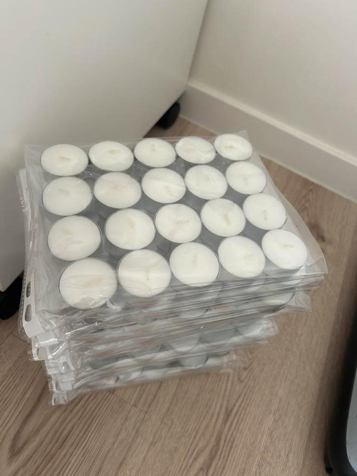 240 stuks Waxinelichtjes / Teelichtjes (12 sets van 20), Huis en Inrichting, Woonaccessoires | Kandelaars en Kaarsen, Ophalen