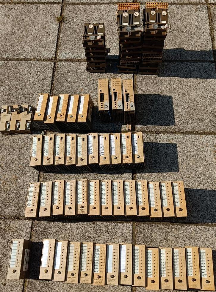Lot Siemens S5 ET100 modules, Hobby & Loisirs créatifs, Composants électroniques, Utilisé, Enlèvement ou Envoi
