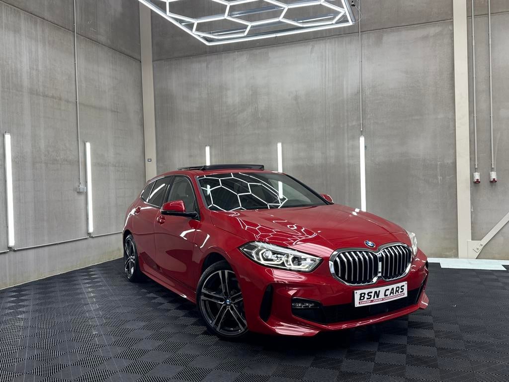 BMW 118i/MPACK/PANO/CAMERA/HARMAN/1EIGENAAR/GARANTIE, Auto's, Testrit aan huis, 1 Reeks, Leder, Berline