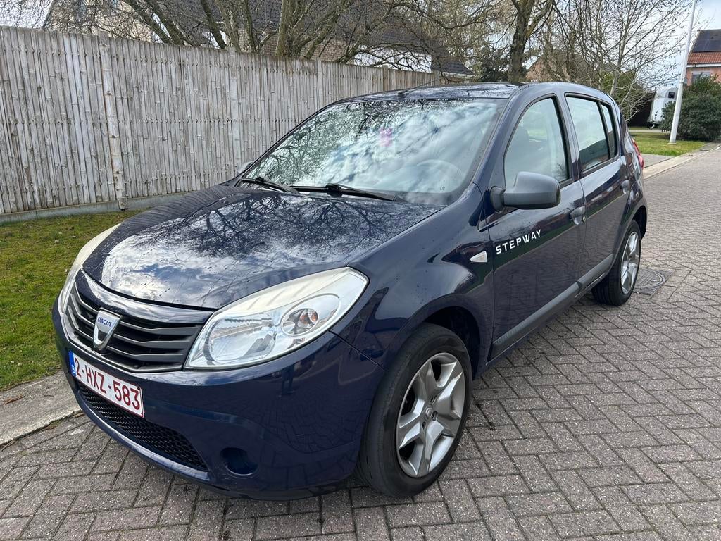 Dacia sandero //2011// benzine//150.000km, Autos, Dacia, Achat, Euro 6, Boîte manuelle, Noir