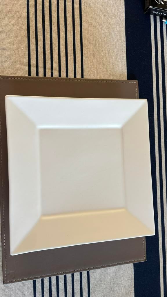 6 grote witte vierkante borden, Ophalen, Zo goed als nieuw, Bord(en)