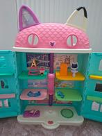 Grote Gabby Poppenhuis, Enlèvement, Maison de poupées