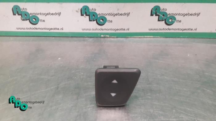 Commutateur vitre électrique d'un Fiat 500, Autos : Pièces & Accessoires, Tableau de bord & Interrupteurs, Fiat, Utilisé, 3 mois de garantie