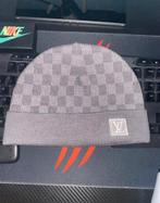 Lv muts grijs, Kleding | Heren, Mutsen, Sjaals en Handschoenen, Ophalen of Verzenden, Zo goed als nieuw, Overige maten, Muts