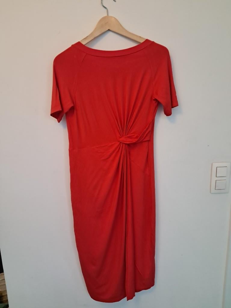 Rood kleed in Viscose, merk Isabel de Pedro (Medium/Large), Ophalen, Isabel de pedro, Maat 42/44 (L), Zo goed als nieuw