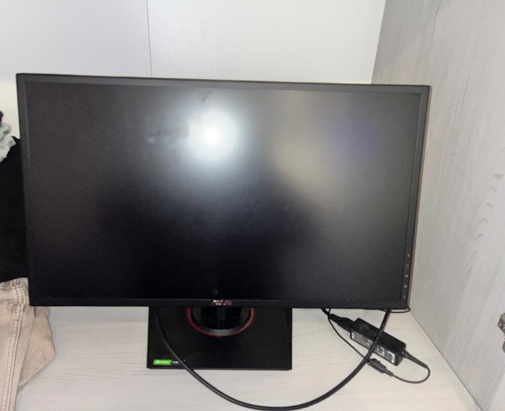 Asus Gaming monitor, Computers en Software, Monitoren, Gebruikt, In hoogte verstelbaar, Asus, Minder dan 1 ms