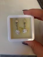 Lotus oorbellen als nieuw, Comme neuf, Enlèvement, Avec strass, Argent