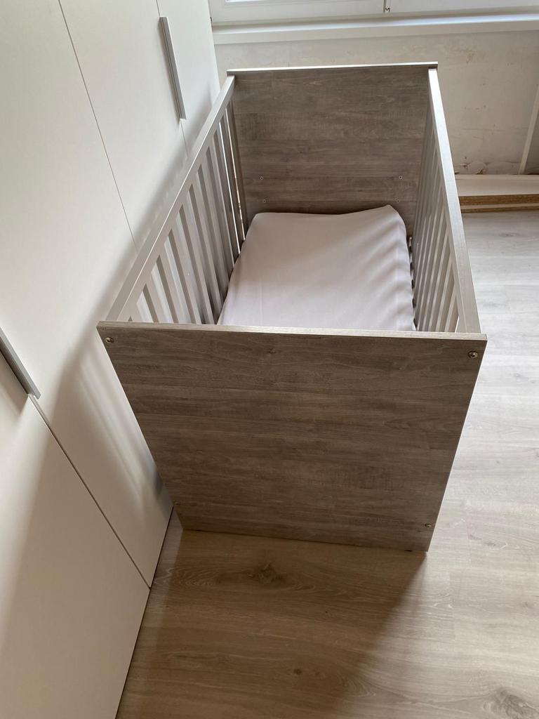 Babybed,commode en park, Kinderen en Baby's, Ophalen, Zo goed als nieuw