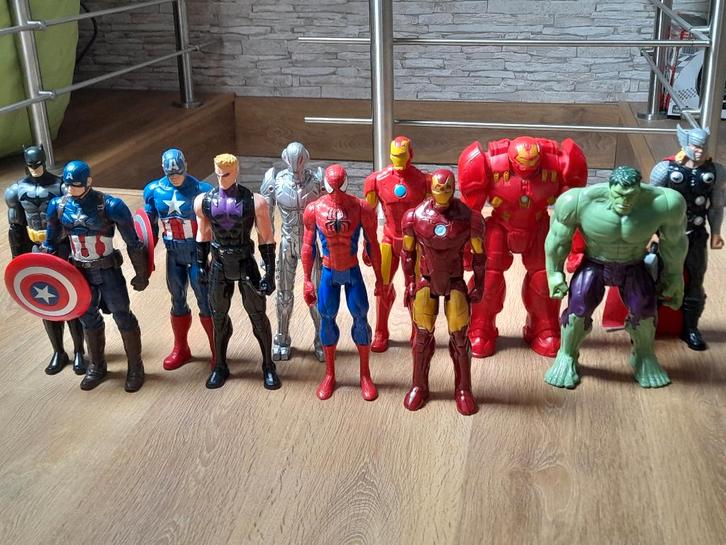 lot avengers, Enfants & Bébés, Jouets | Figurines, Utilisé, Enlèvement ou Envoi
