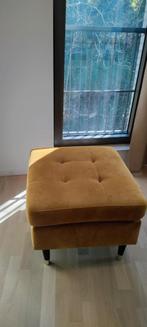 Mosterdgele fluwelen poef Daniel Hechter, Huis en Inrichting, Zetels | Voetbanken en poefs, Ophalen