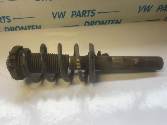 Schokdemperpoot rechts-voor van een Volkswagen Golf, Gebruikt, -, Volkswagen, -