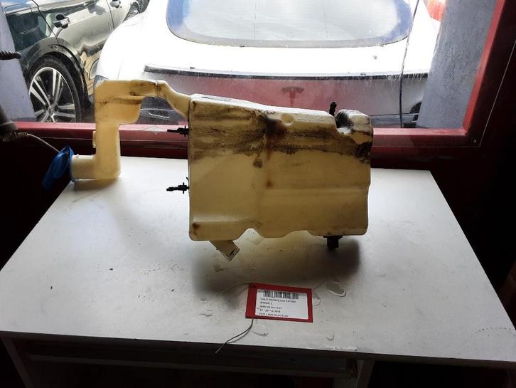 RUITENSPROEIERRESERVOIR VOOR Passat Variant 4Motion (3B6), Auto-onderdelen, Ruiten en Toebehoren, Volkswagen, Gebruikt