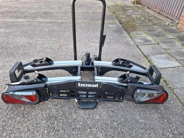 fietsedrager Bosal, Auto diversen, Fietsendragers, Gebruikt, Trekhaakdrager, 2 fietsen, Elektrische fiets, Ophalen